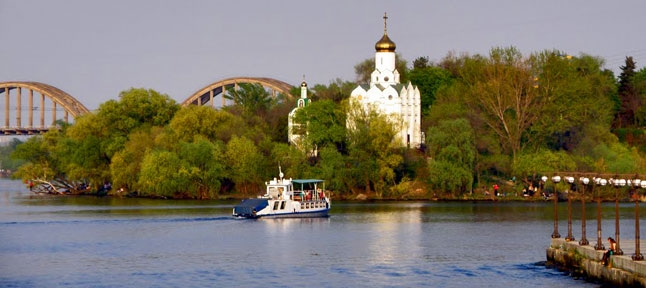 Монастырский остров в Днепре